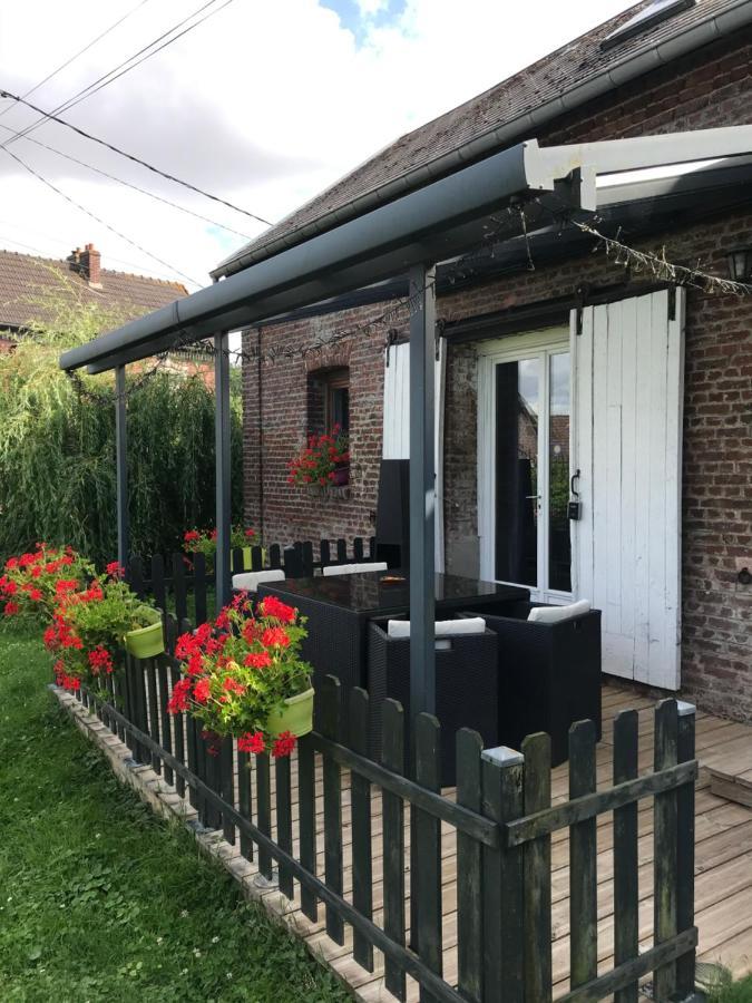 Chambre D'Hotes "Coquelicot" Nurlu Exteriör bild